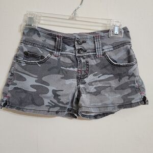 GLO Jr Camo Shorts Size 0